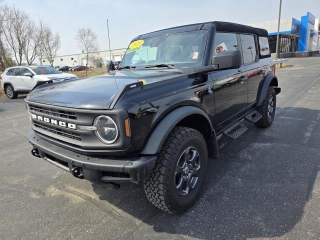 2023 Ford Bronco Base