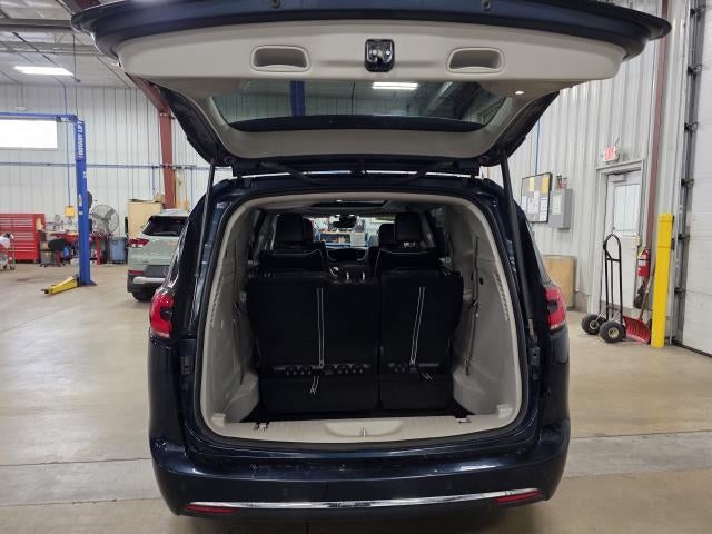 2023 Chrysler Pacifica Hybrid Limited