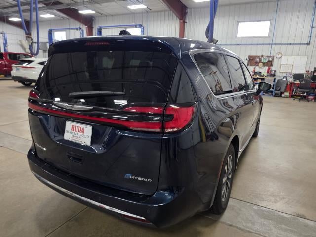 2023 Chrysler Pacifica Hybrid Limited