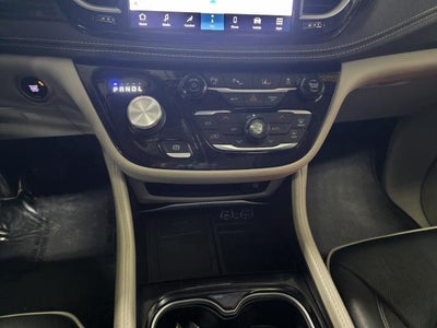 2023 Chrysler Pacifica Hybrid Limited