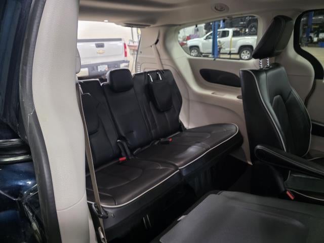 2023 Chrysler Pacifica Hybrid Limited