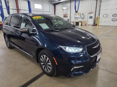 2023 Chrysler Pacifica Hybrid Limited