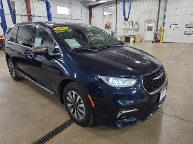 2023 Chrysler Pacifica Hybrid Limited