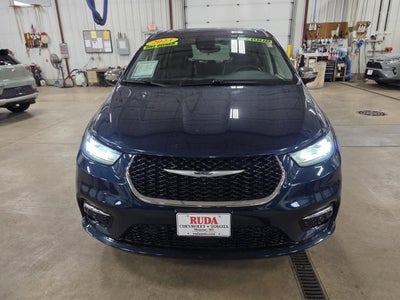 2023 Chrysler Pacifica Hybrid Limited