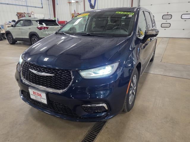 2023 Chrysler Pacifica Hybrid Limited