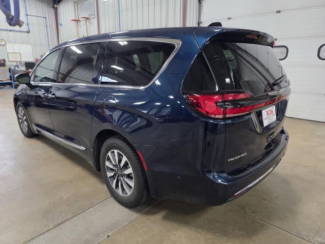 2023 Chrysler Pacifica Hybrid Limited