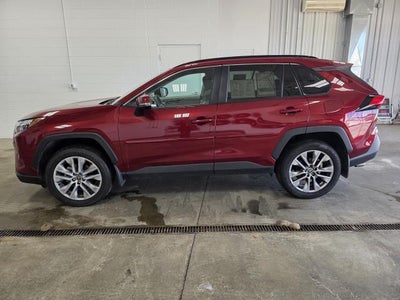 2022 Toyota RAV4 XLE Premium
