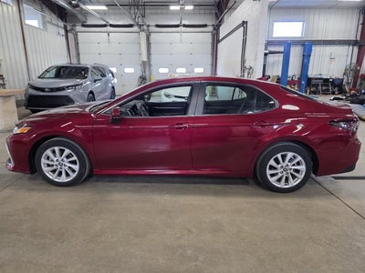 2022 Toyota Camry LE