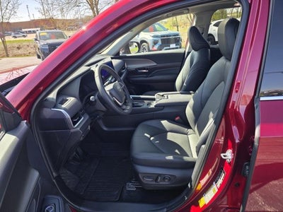 2025 Toyota Grand Highlander Hybrid XLE