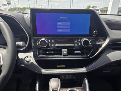 2024 Toyota Highlander LE