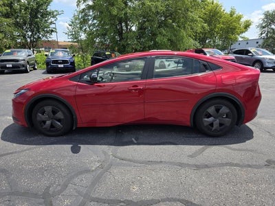 2025 Toyota Prius LE