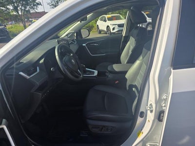 2023 Toyota RAV4 Hybrid XLE Premium